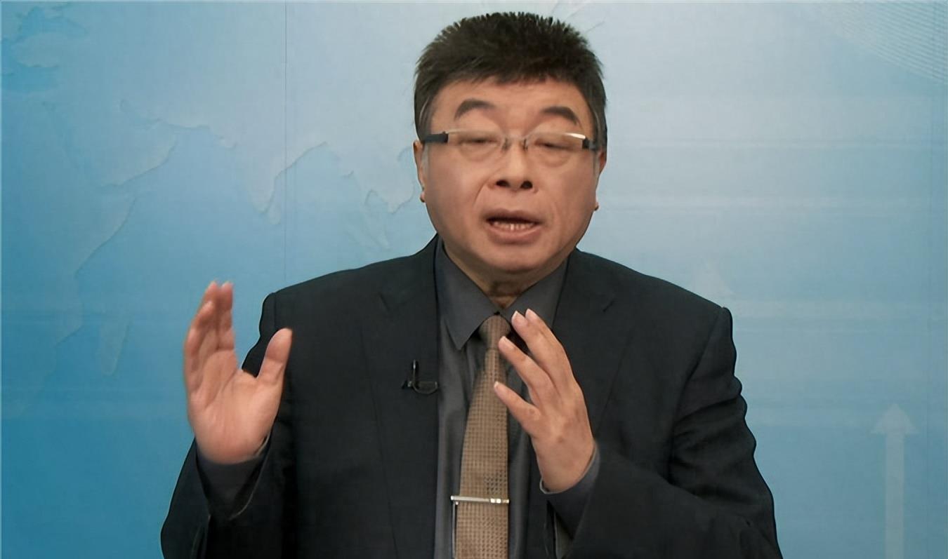 国防军事时事热点，全球视角下的军事动态与战略思考，全球视角下的国防军事时事热点与战略思考动态解析