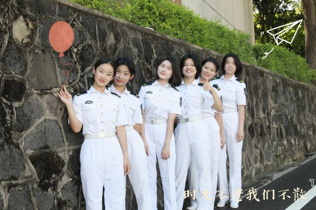 海军的船叫什么名字——探索海军舰艇命名背后的故事，海军舰艇命名背后的故事揭秘，舰艇名称的来源与意义