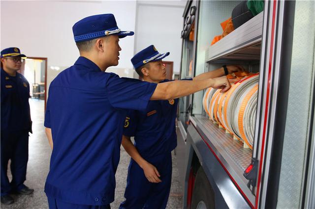 战备物资充足，国家安全的重要保障，战备物资充足，国家安全的重要基石