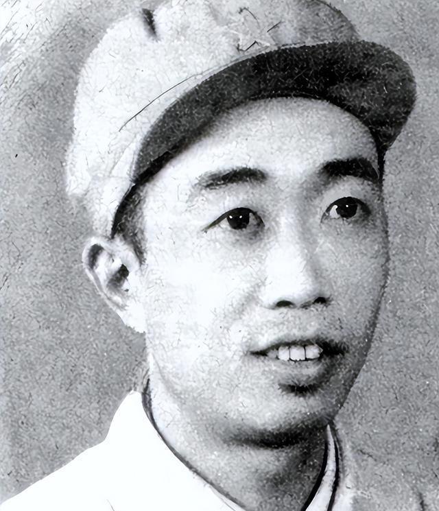 假英雄事迹的几个深刻反思，假英雄事迹背后的深刻反思