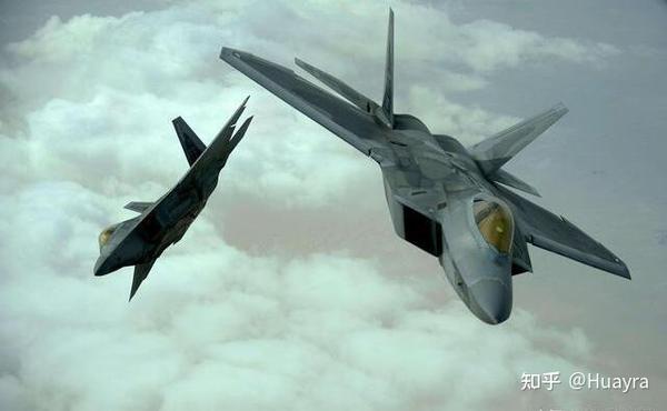 歼-20与F-22，究竟谁更厉害？，歼-20与F-22，谁更胜一筹？对比解析
