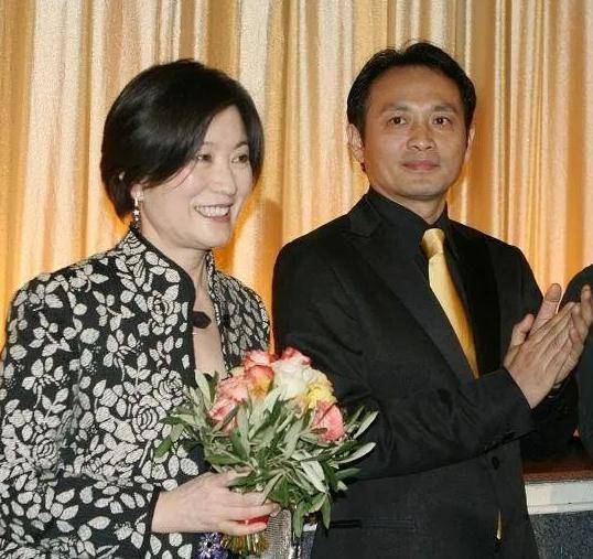 丁志诚的第一任妻子，深情与坚韧的交织，丁志诚第一任妻子，深情与坚韧的交融