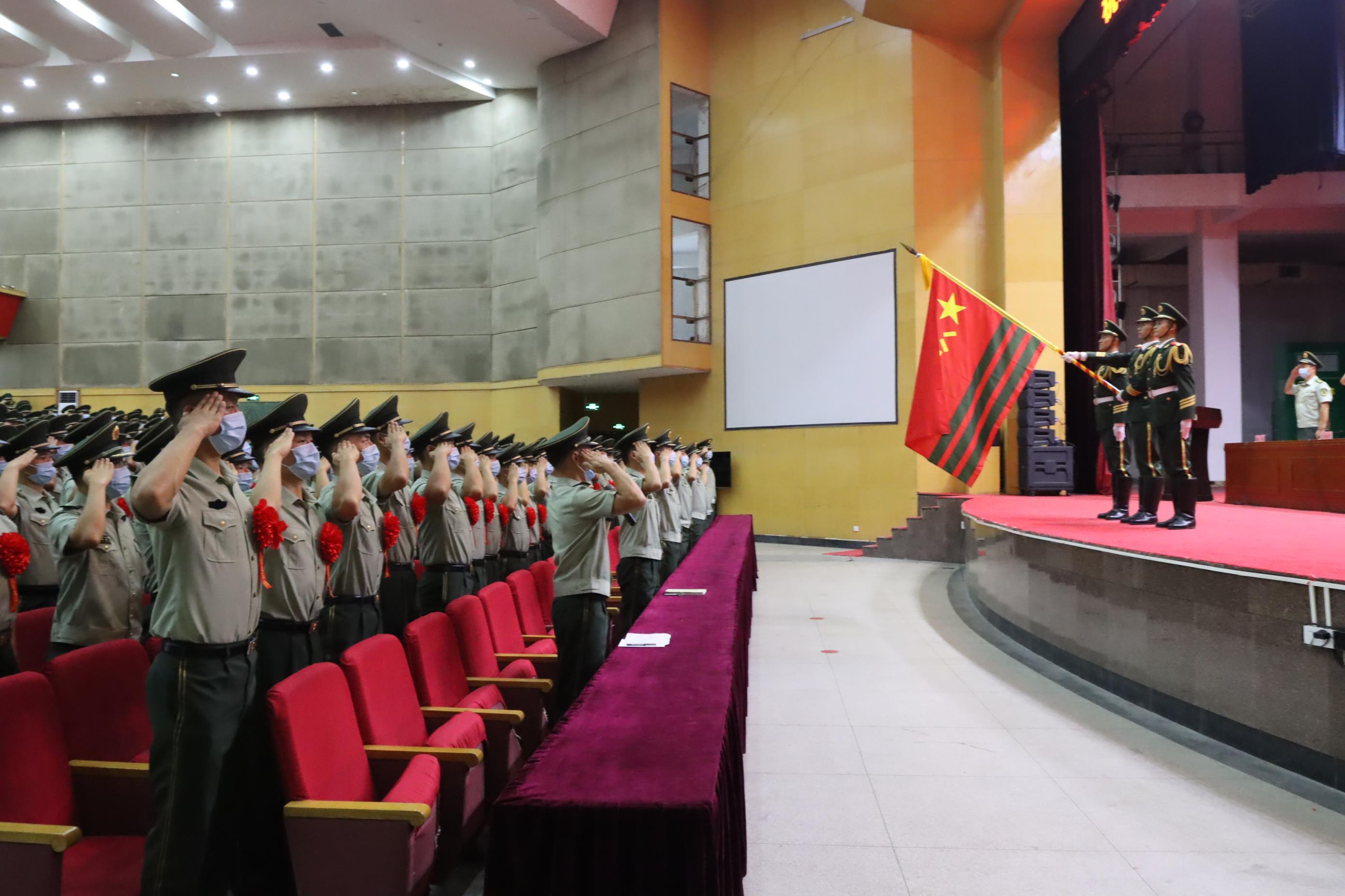 阅兵式上的老兵方阵，荣耀与传承的交融，阅兵式上的老兵方阵，荣耀传承的交汇时刻