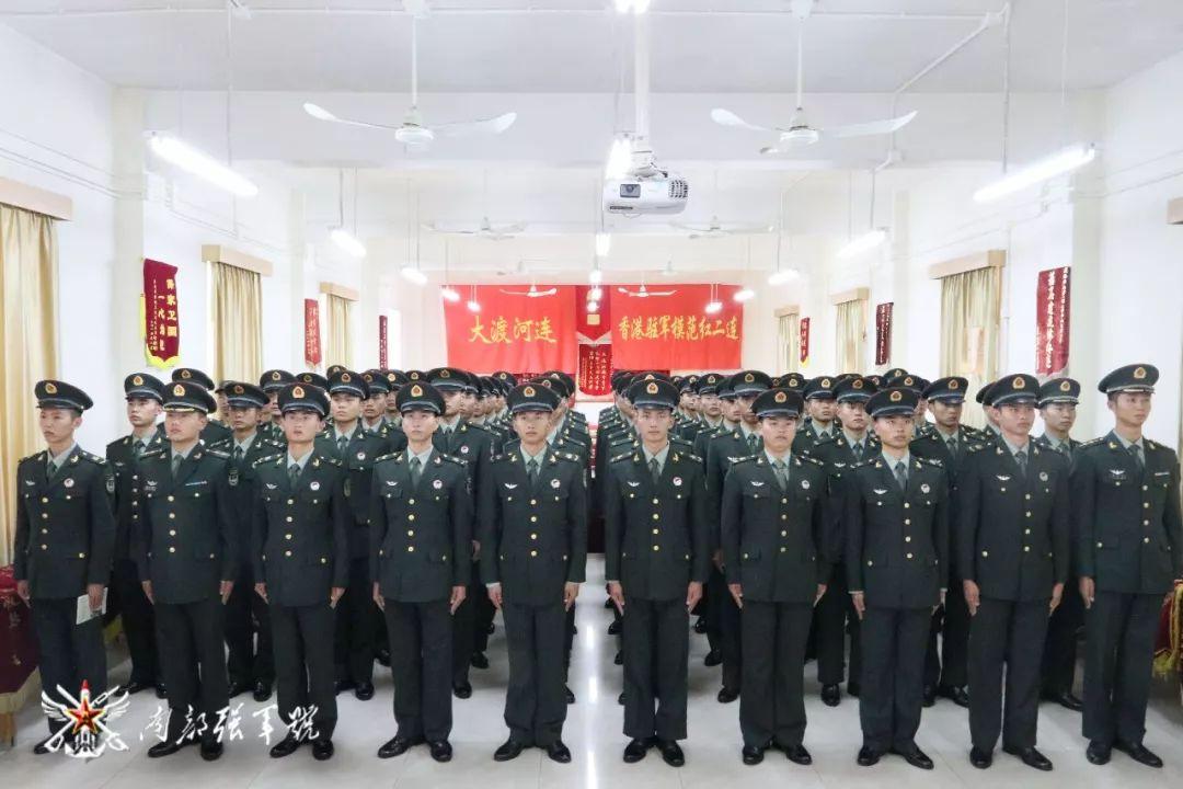 如何在电视上观看香港阅兵，历史、现代与庆祝的交汇，电视观看香港阅兵，历史、现代与庆祝的交汇时刻