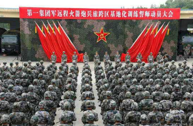 十二集团军的历史沿革与现代转型，从传统军事力量到现代化军事体系的转变，十二集团军的历史沿革与现代转型，从传统军事力量到现代化军事体系的蜕变之路