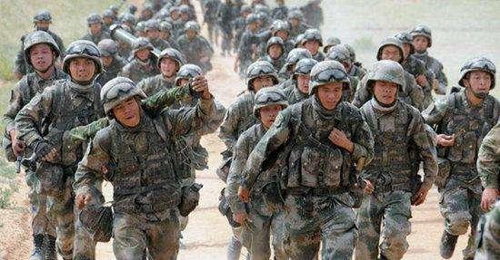 朱日和与欧文堡，两大训练基地的对比与启示，朱日和与欧文堡训练基地，对比与启示