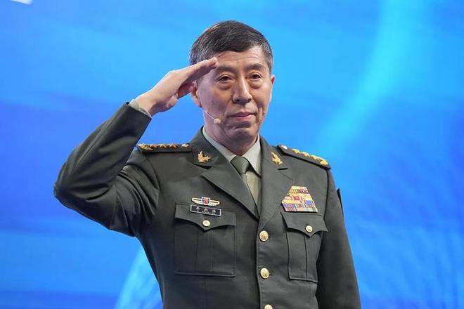 国防部长级别高不高？解析国防部长职位的重要性与特殊性，国防部长职位的重要性与特殊性解析，级别高与否？