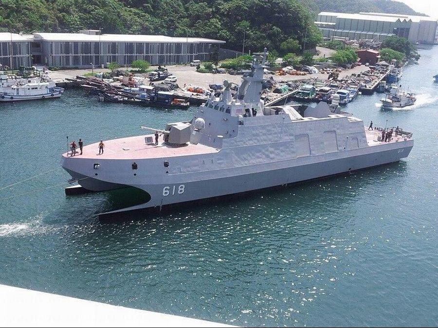 双体军舰，现代海军力量的杰出代表，双体军舰，现代海军力量的璀璨明珠