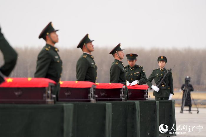 中国人民志愿军分三批回国的历史回顾，中国人民志愿军分三批回国的历史回顾与反思