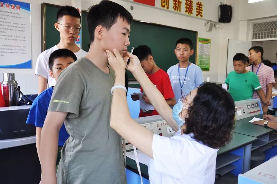初一军训体检的尴尬瞬间，初一军训体检的尴尬瞬间回顾