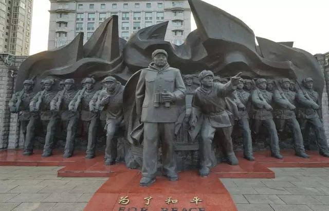 雄赳赳，气昂昂，跨过鸭绿江——抗美援朝的壮丽征程，抗美援朝的壮丽征程，跨过鸭绿江的英勇之旅