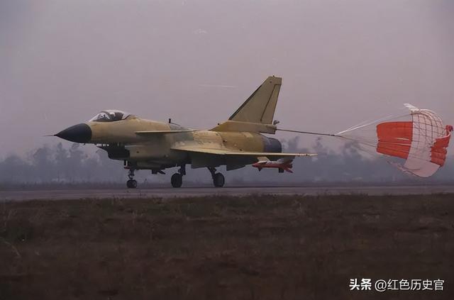 歼-15四次事故分析及故障原因探讨，歼-15四次事故原因深度分析与探讨