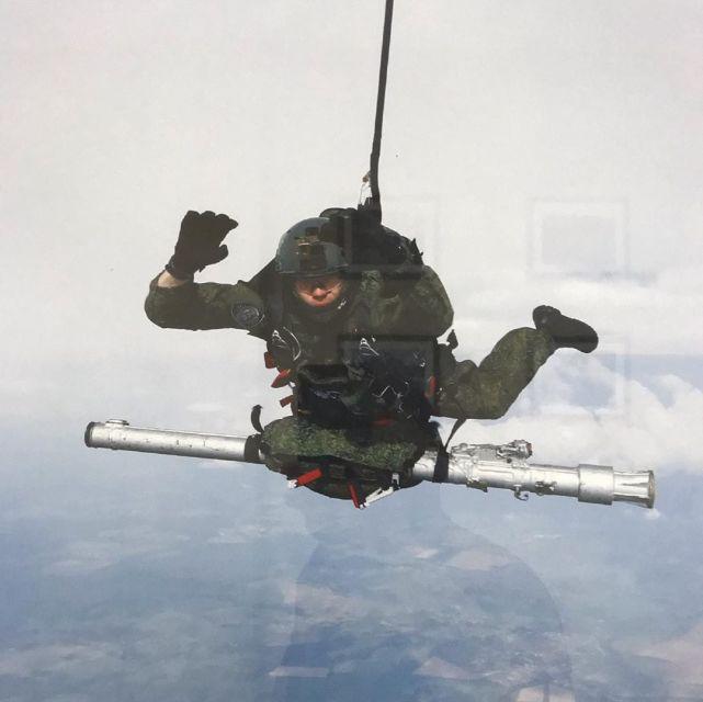 英勇的空降兵，第15军45师传奇篇章——美篇，英勇空降传奇篇章，第15军45师英勇事迹揭秘
