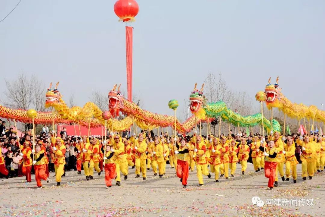 女子军乐队，音乐与勇气的交响，女子军乐队，音乐与勇气的华丽交响