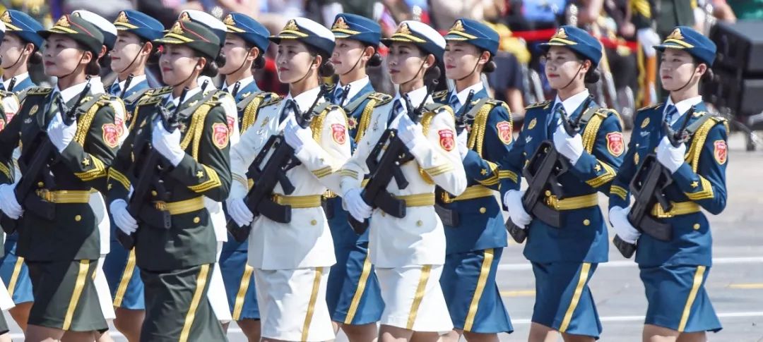 阅兵图片高清2021，荣耀的瞬间，永恒的记忆，荣耀的瞬间，永恒的记忆，2021阅兵高清图片回顾