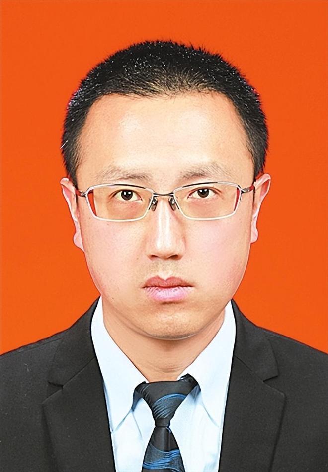 杨光烈的现任职务及其职责，杨光烈的现任职务与职责概述