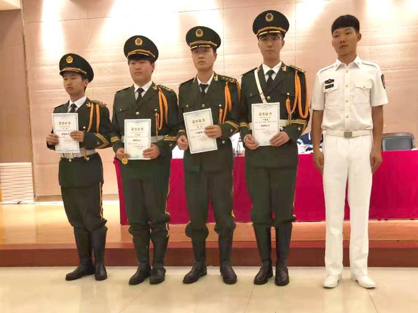 国旗护卫队个人总结，国旗护卫队个人工作总结，荣耀与责任同行