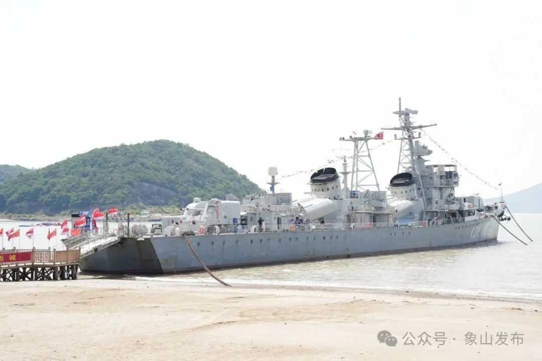 象山舰与南京舰，中国海军力量的双璧，中国海军力量的双璧，象山舰与南京舰