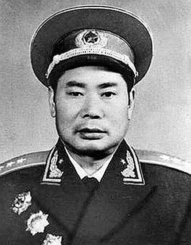 中国人民志愿军，司令员兼政治的伟大力量，中国人民志愿军，司令员兼政治的伟大力量闪耀战场