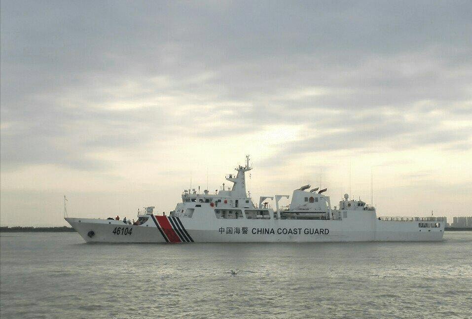 中国三艘海军军舰助海警，深化海洋维权，提升海上安全保障能力，中国海军军舰助海警深化海洋维权，提升海上安全保障能力
