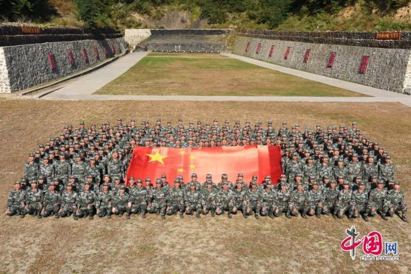 中国女兵照片摄影，记录坚韧与荣耀的瞬间，中国女兵摄影，坚韧与荣耀的瞬间记录