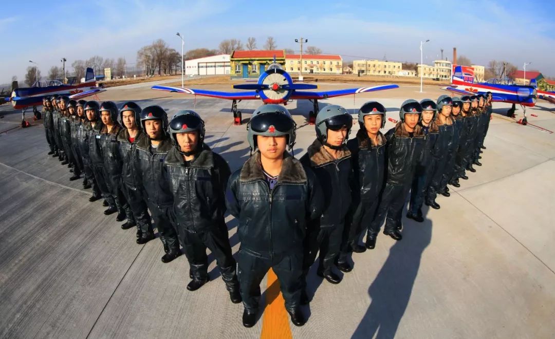 空军第六航空学校，培养精英的摇篮，空军第六航空学校，精英摇篮培育地