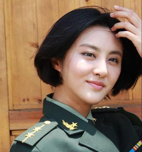 中国女特种兵火凤凰，坚韧与荣耀的象征，中国女特种兵火凤凰，坚韧与荣耀的典范