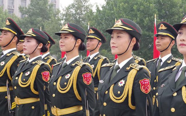 中国人民解放军仪仗队中的女兵，荣耀与力量的象征，中国人民解放军仪仗队女兵，荣耀与力量的璀璨象征