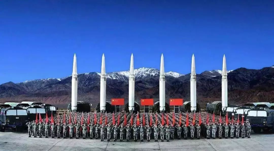 中国人民解放军军演图片，展现力量与荣耀，中国人民解放军军演图片，力量与荣耀的展现