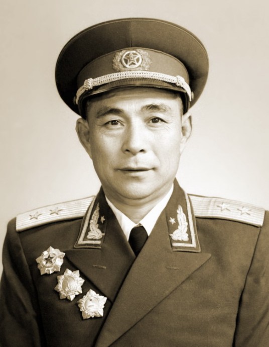 关于十四集团军历任副军长领导名录的文章，十四集团军历任副军长领导名录概览