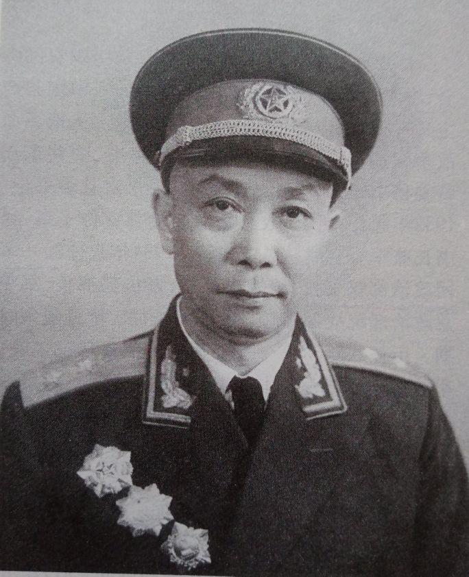 军人胸前勋章等级，荣誉的象征与时代的印记，军人勋章等级，荣誉的象征，时代的印记