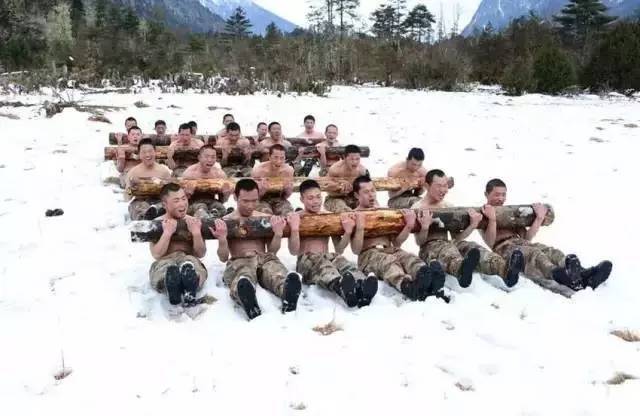 中国空降军的规模与力量，揭示神秘面纱下的数字，中国空降军规模与实力揭秘，神秘面纱下的数字解读