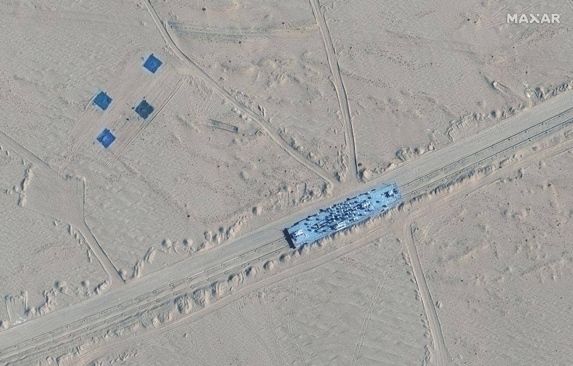 航空母舰模型背景图，探索军事模型的世界，军事模型世界探索，航空母舰模型背景图展示