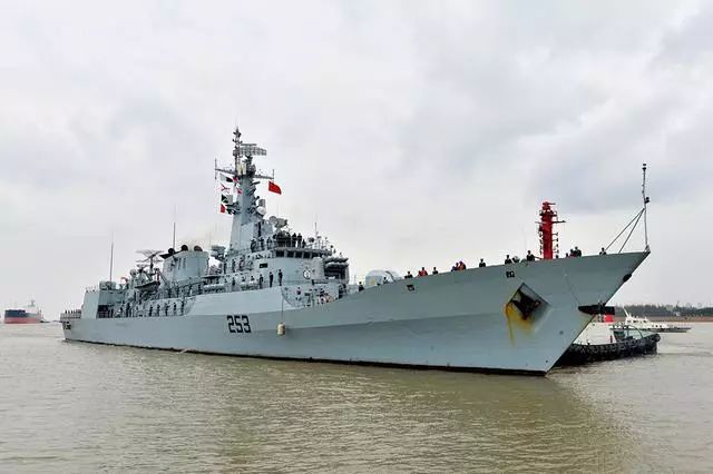 中国送巴基斯坦护卫舰，深化两国军事合作与友谊的见证，中国赠予巴基斯坦护卫舰，深化军事合作与友谊的里程碑