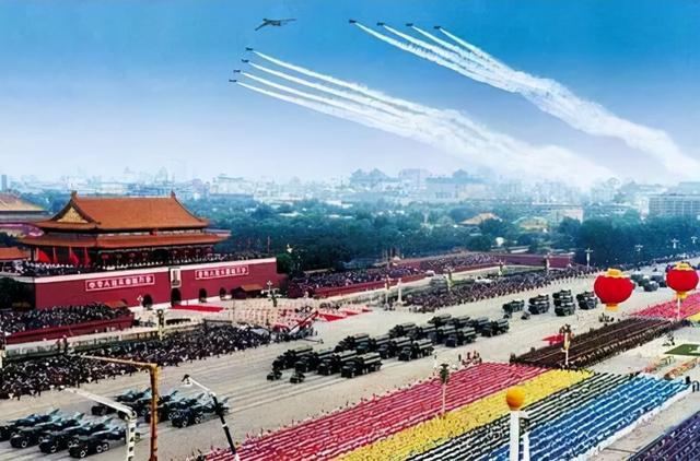 阅兵军旗手