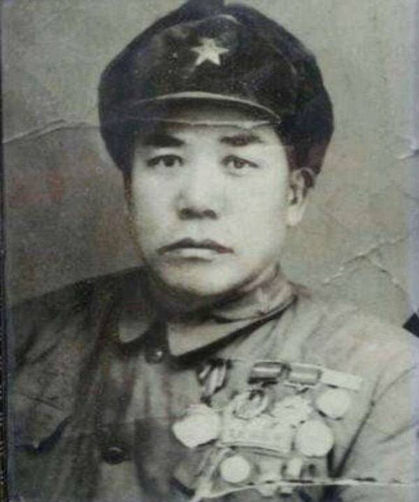 杨根思连长的英雄事迹概括,杨根思连长英雄事迹概述,英勇无畏,忠诚担当