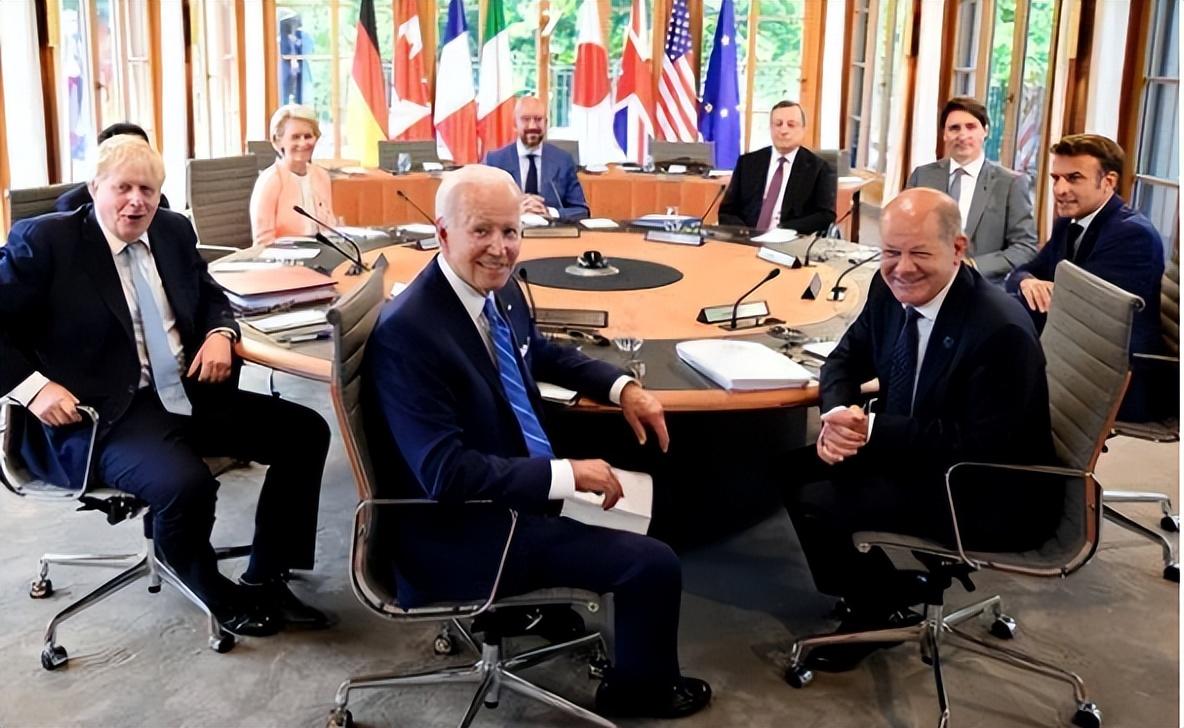 歼-10C战斗机的名字解析与背景探讨，歼-10C战斗机的命名解析与背景探究