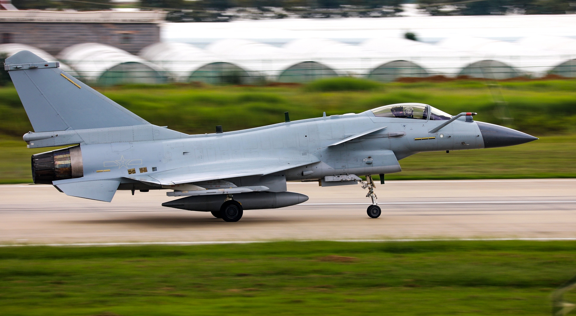 歼-10战斗机极限起飞距离,技术奇迹与国家力量,歼-10战斗机技术奇迹,极限起飞距离与国家力量展现