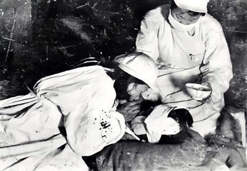 上甘岭战役中的英雄人物事迹——英勇无畏的战场传奇,上甘岭战役英雄传奇,英勇无畏的战场传奇人物事迹