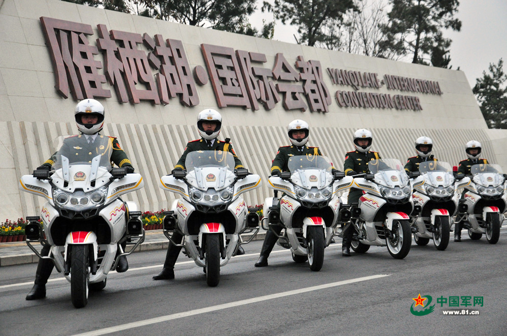 国宾护卫队头盔图片,展现荣耀与威严的象征,国宾护卫队头盔图片,荣耀与威严的典范