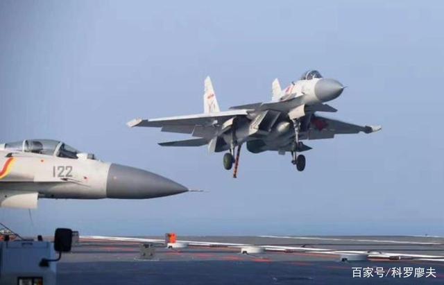 歼15战斗机与歼11战斗机,谁更胜一筹?,歼15与歼11战斗机性能对比,谁居上风?