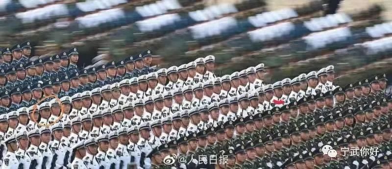 华为荣耀与国庆阅兵方队的融合,胸口的科技与荣耀,华为荣耀与国庆阅兵方队融合,科技与荣耀的骄傲展现