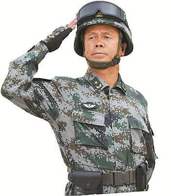 沙场阅兵宣传图片,展现荣耀与力量,沙场阅兵宣传图片,荣耀与力量的展现