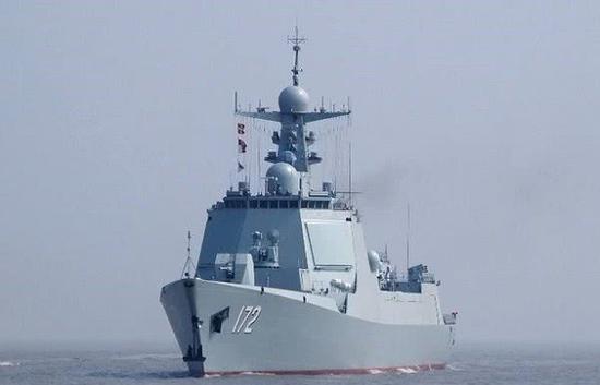 重生成为导弹驱逐舰总设计师，重生为导弹驱逐舰总设计师，铸就海上霸主之路