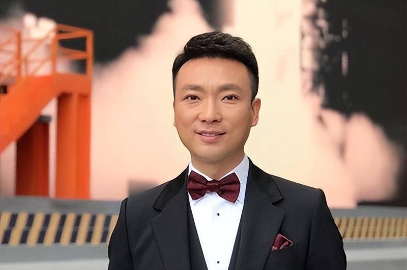 新闻联播是否欺骗全国民众?探讨媒体责任与公众认知的复杂性,新闻联播是否误导民众?媒体责任与公众认知的探讨