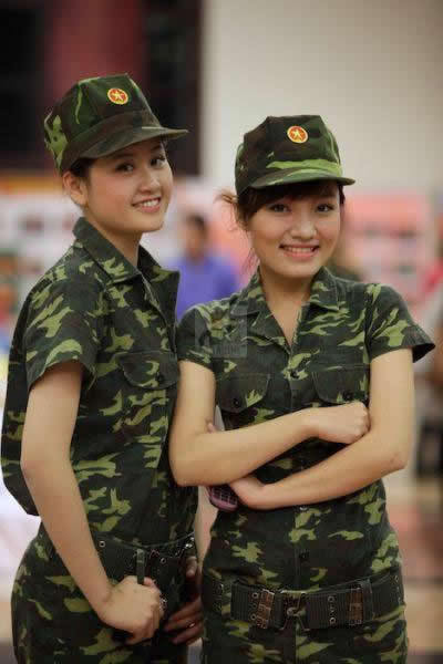 关于越南处理中国女兵被抓事件的探讨,越南处理中国女兵被抓事件,深度探讨与分析