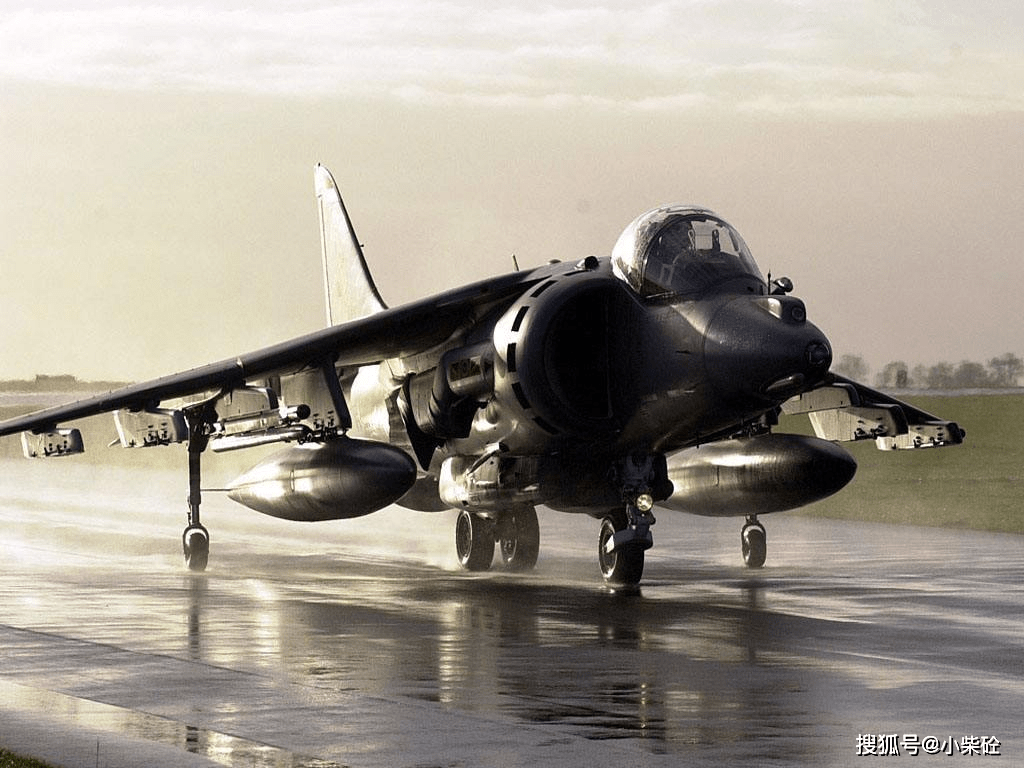 歼-20战斗机的研发历程与诞生时刻,歼-20战斗机研发历程及诞生时刻揭秘