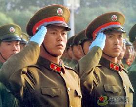 探索中国军队的历史记忆,84式军服图片,中国军队历史记忆中的84式军服探索