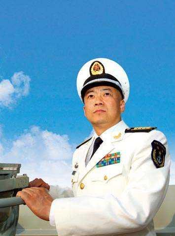 辽宁舰原舰长级别及其在中国海军中的地位与影响,辽宁舰原舰长级别及其在中国海军中的显赫地位与深远影响