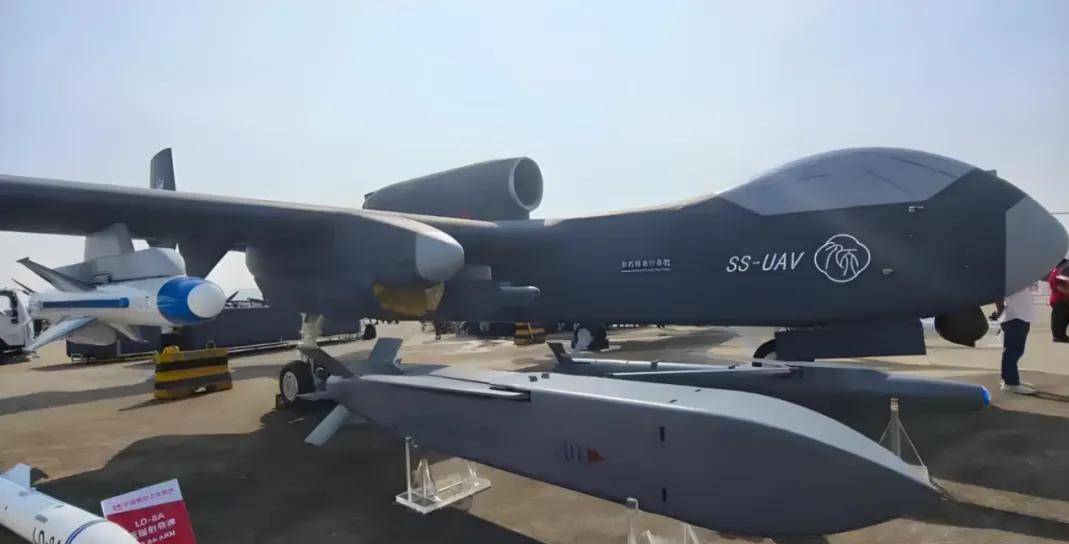 中国无人空中航母,未来海战的崭新篇章,中国无人空中航母,开启未来海战新篇章